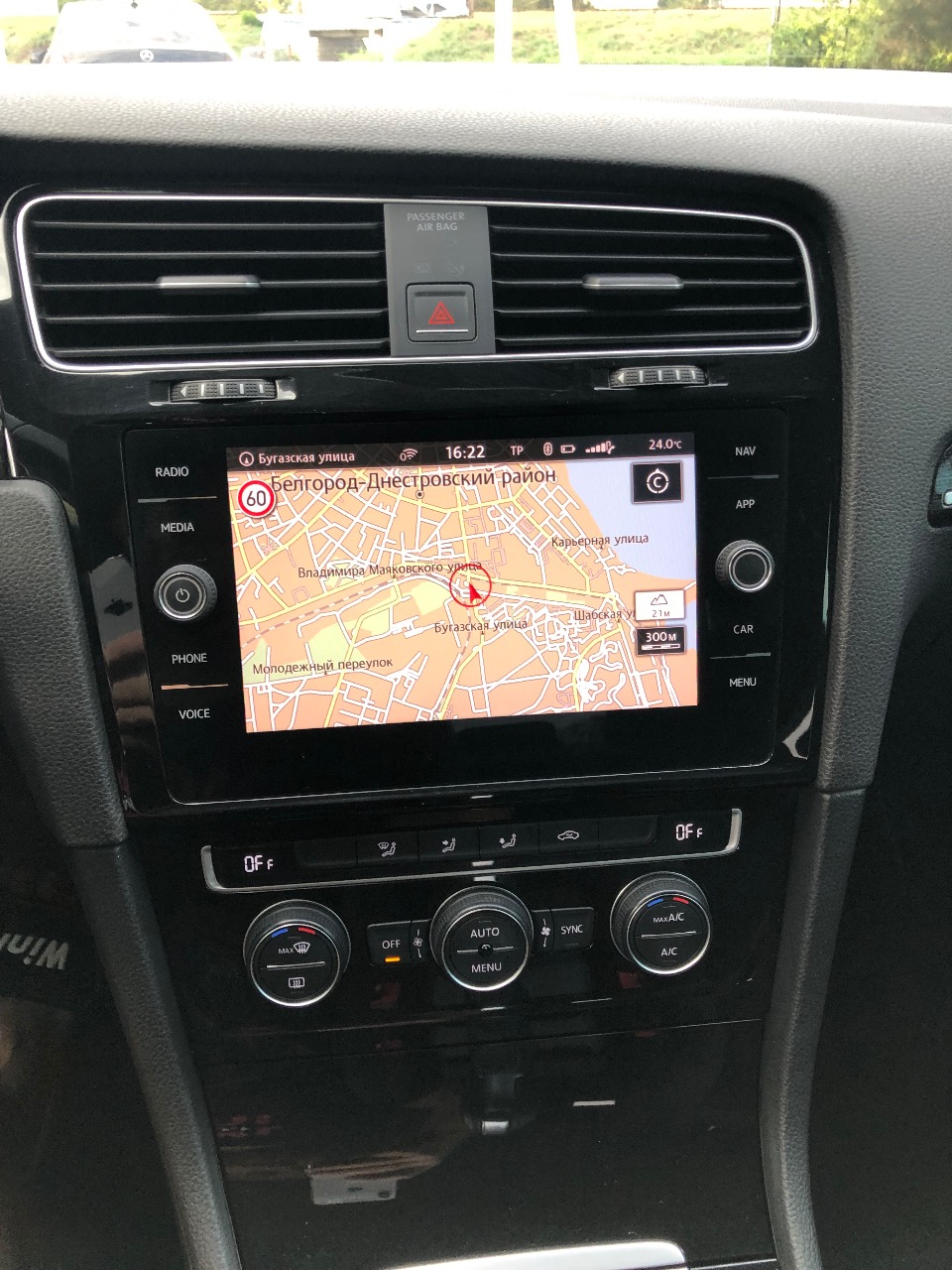 Volkswagen Golf - фото 20