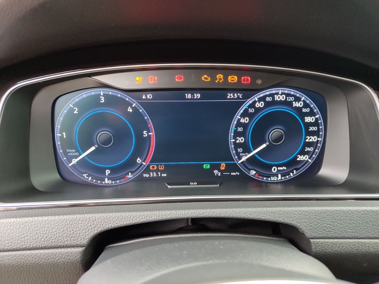 Volkswagen Golf - фото 5