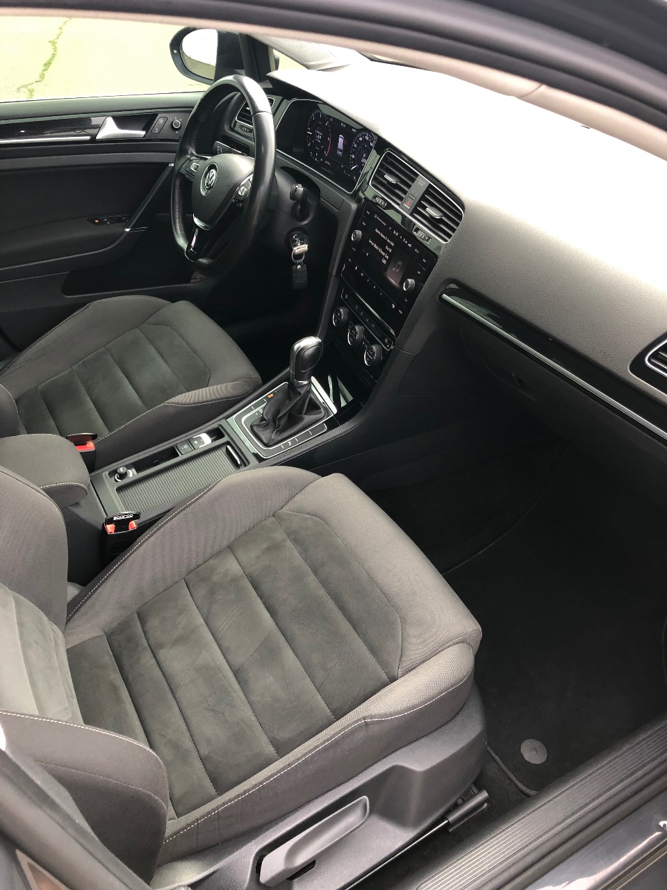 Volkswagen Golf - фото 21