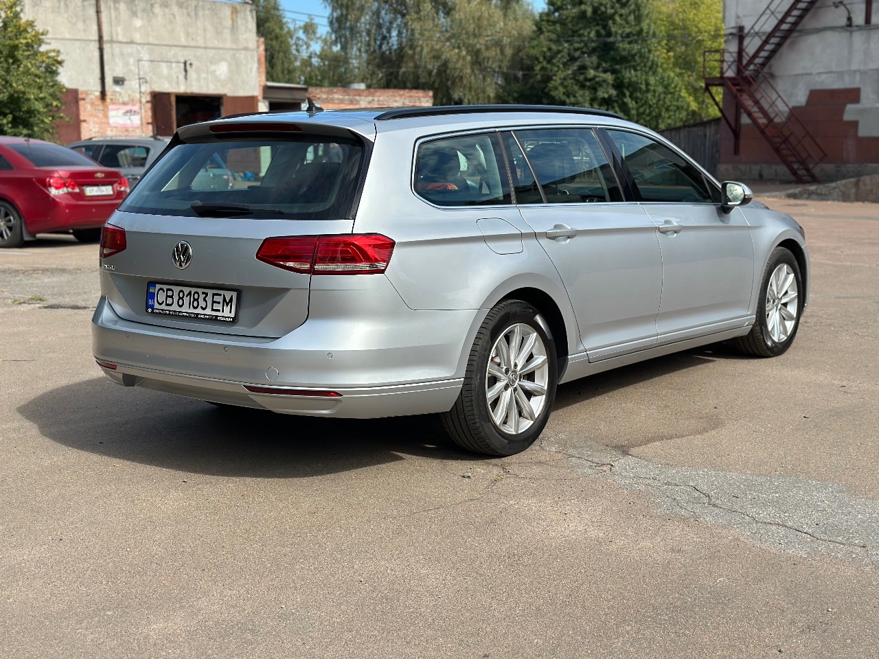 Volkswagen Passat - фото 6