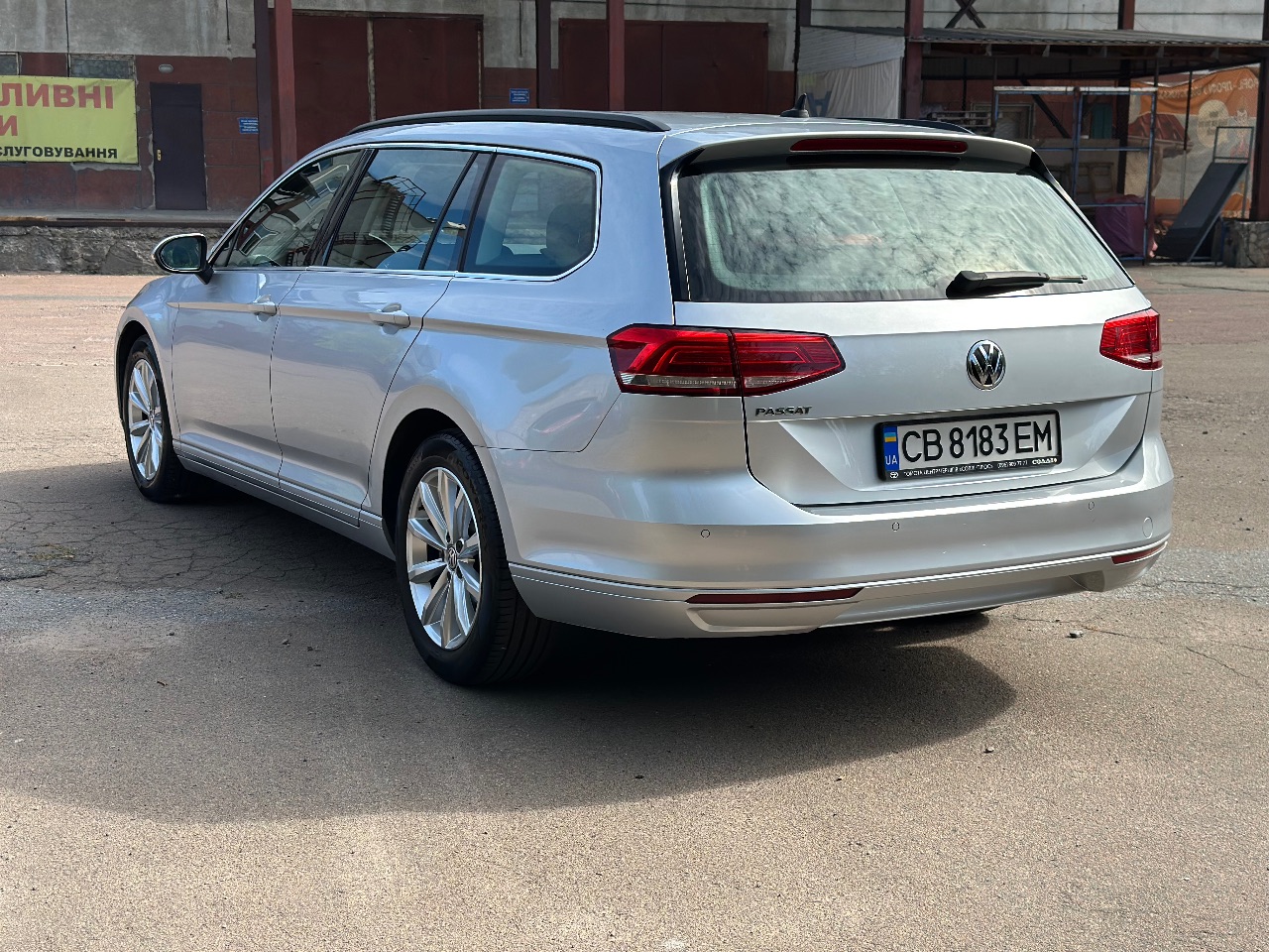 Volkswagen Passat - фото 8