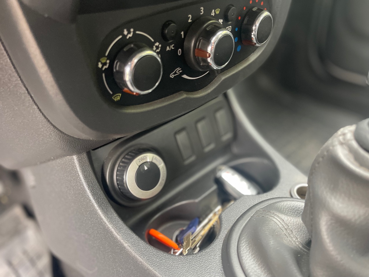 Renault Duster - фото 10