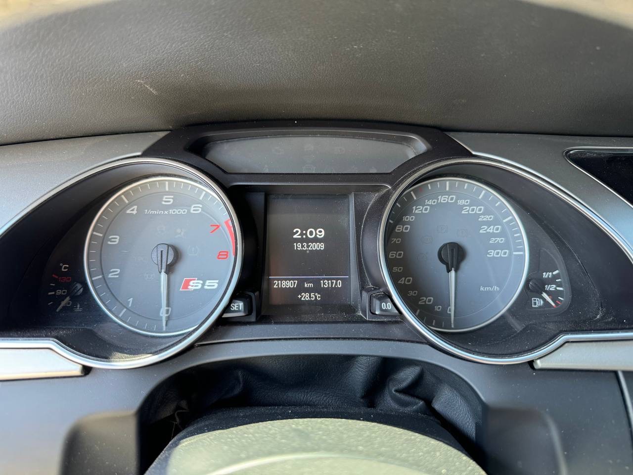 Audi S5 - фото 18