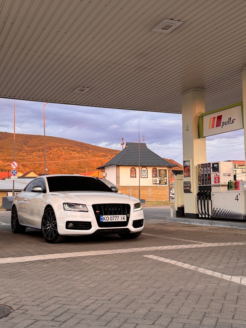 Audi S5 - фото 10