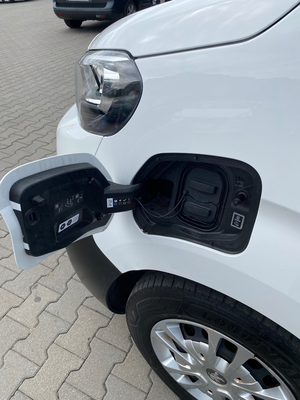 Peugeot Expert - фото 2