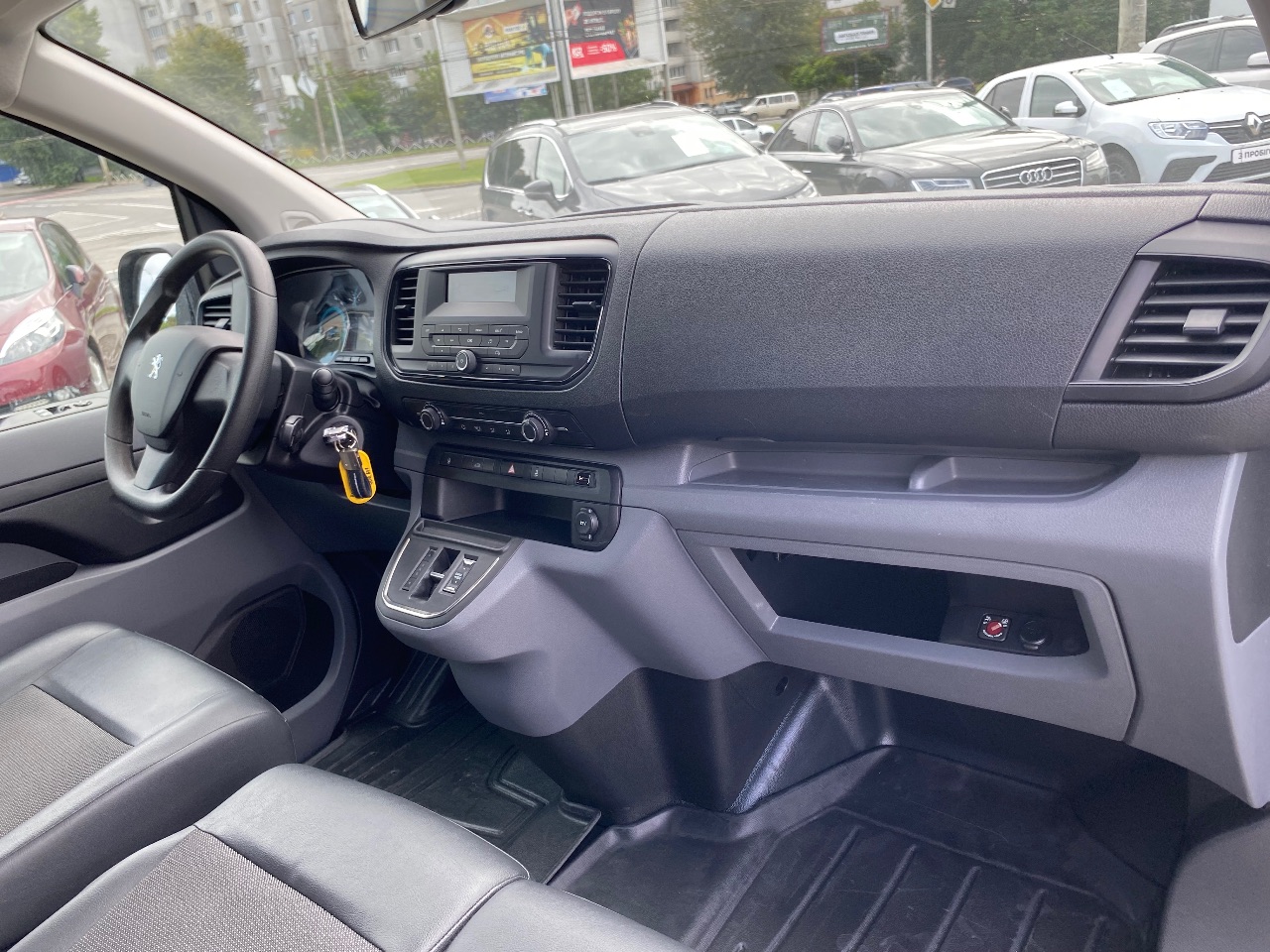 Peugeot Expert - фото 4