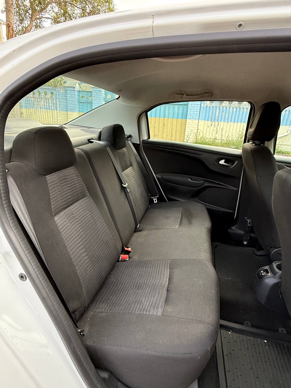 Peugeot 301 - фото 16