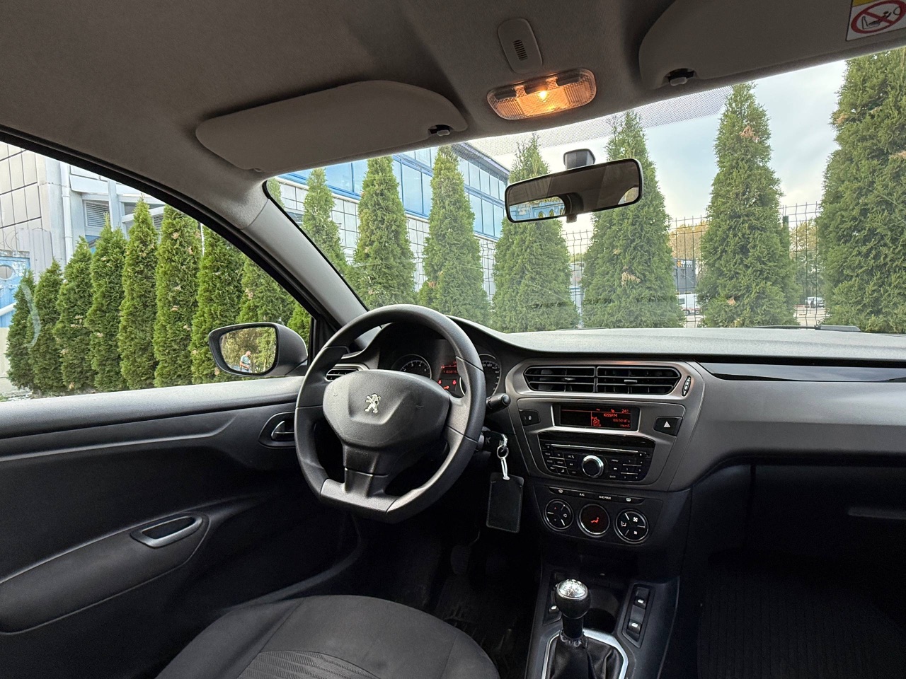 Peugeot 301 - фото 17