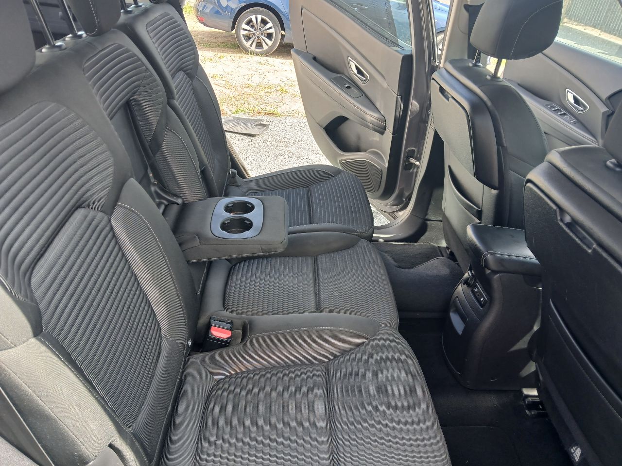 Renault Scenic - фото 15