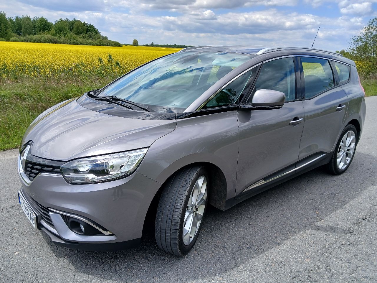 Renault Scenic - фото 3