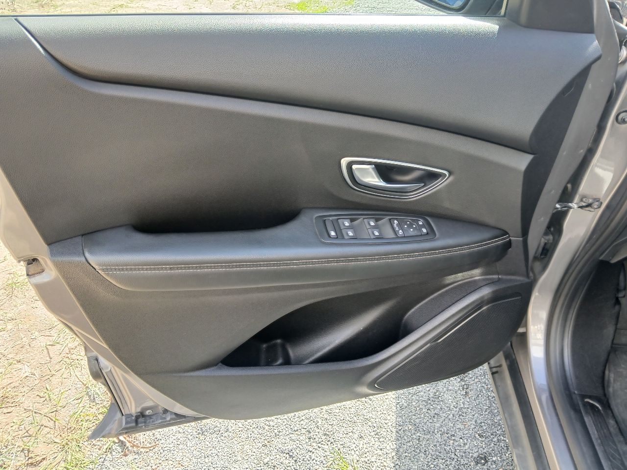 Renault Scenic - фото 18