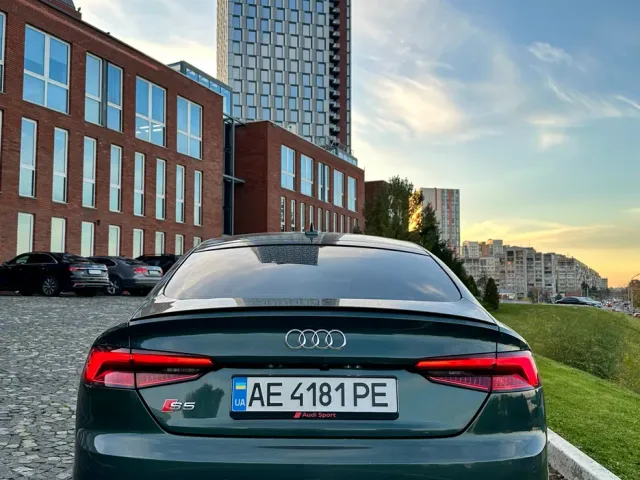 Audi S5 - фото 5