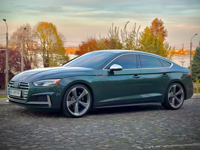 Audi S5 - фото 1