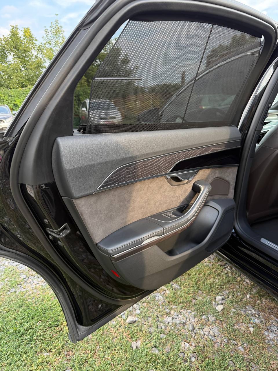 Audi A8 - фото 14