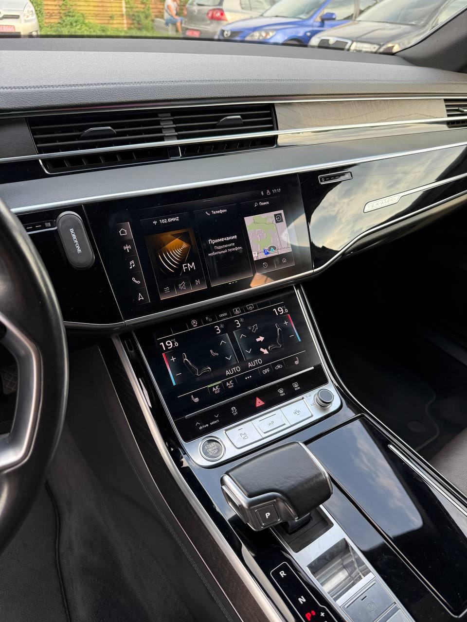 Audi A8 - фото 9