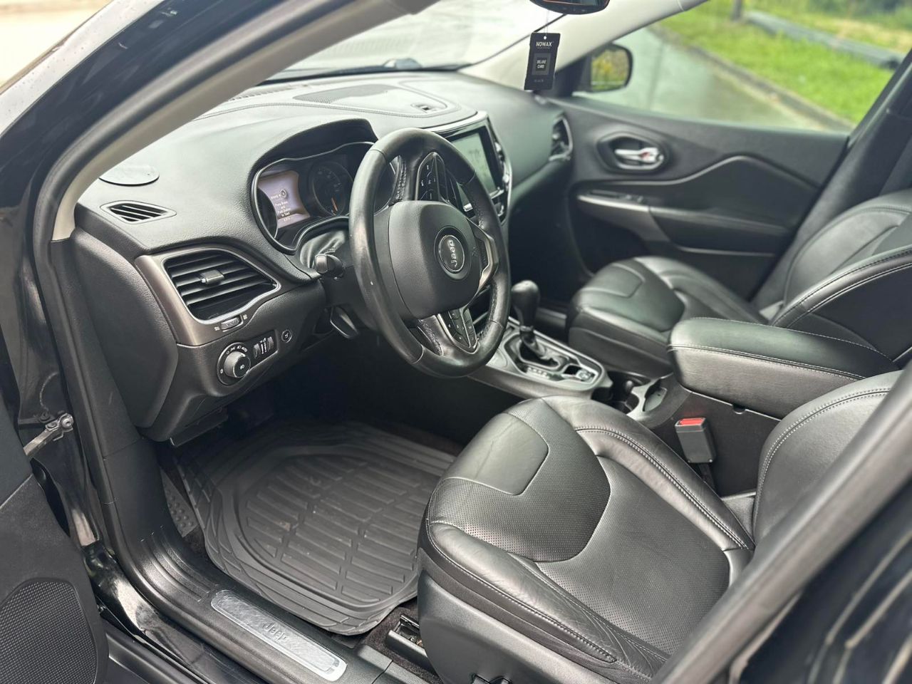 Jeep Cherokee - фото 20