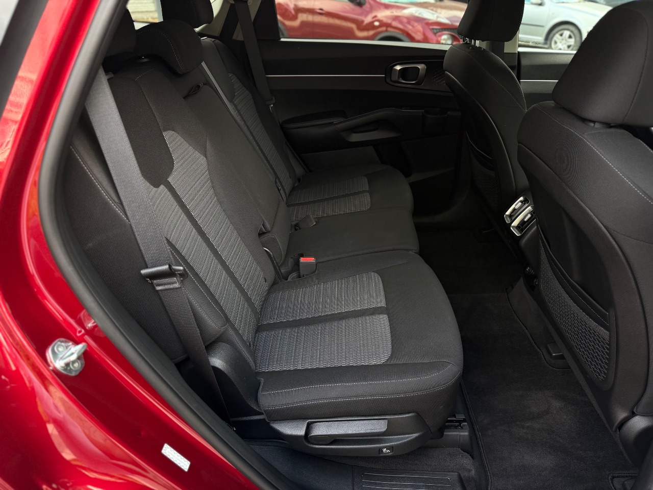 Kia Sorento - фото 8