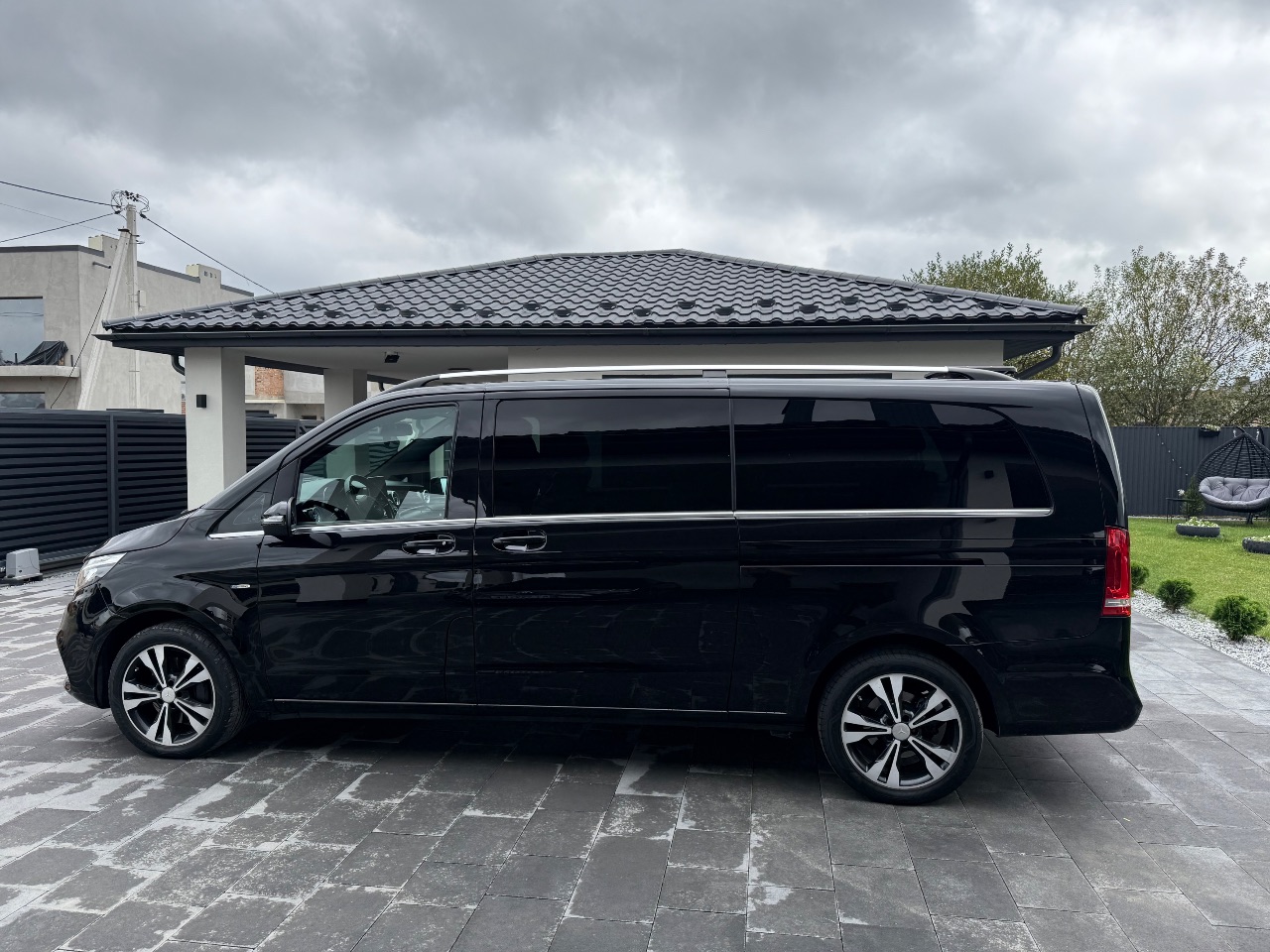 Mercedes-Benz V-Класс - фото 12