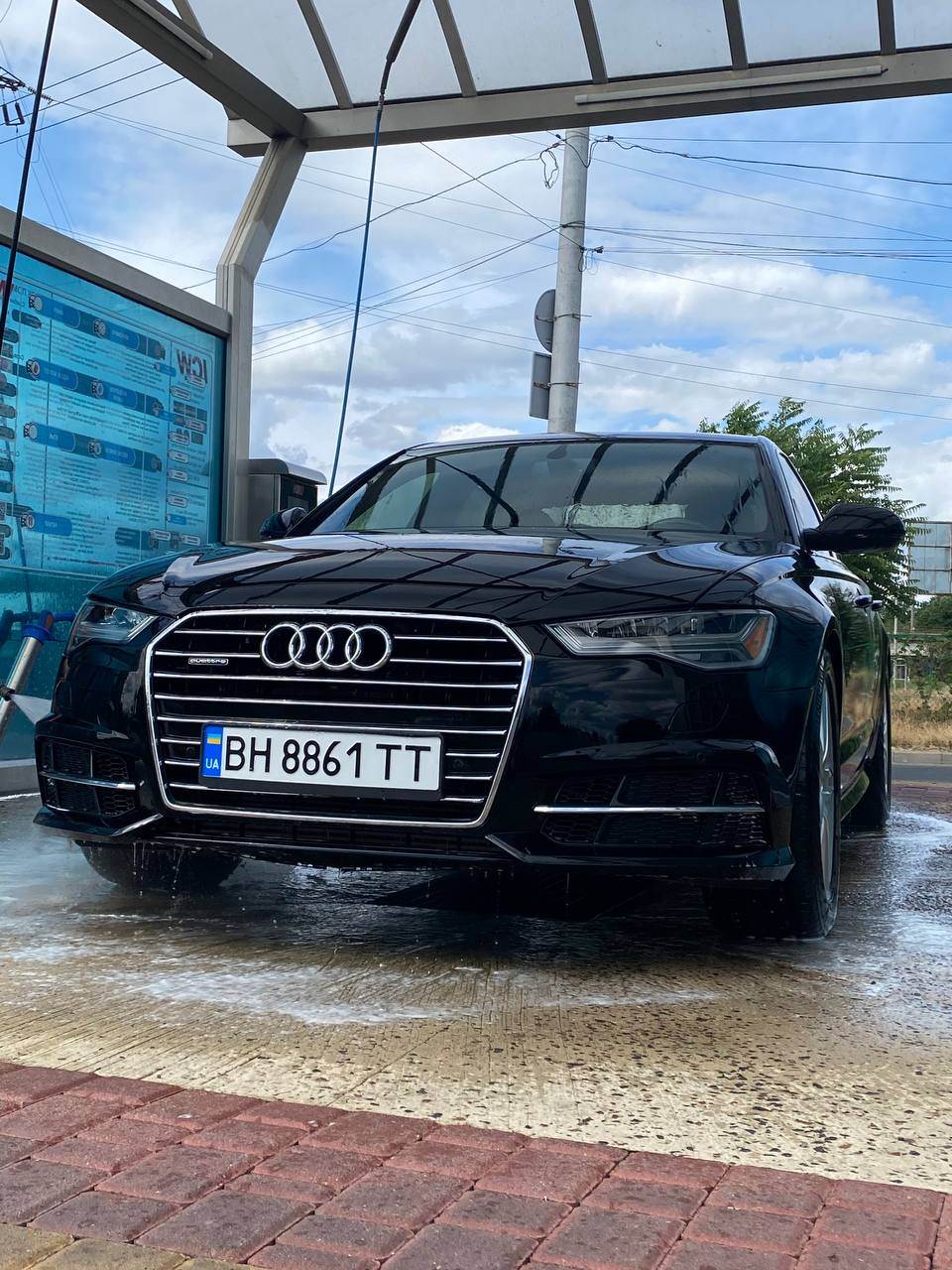 Audi A6 - фото 1