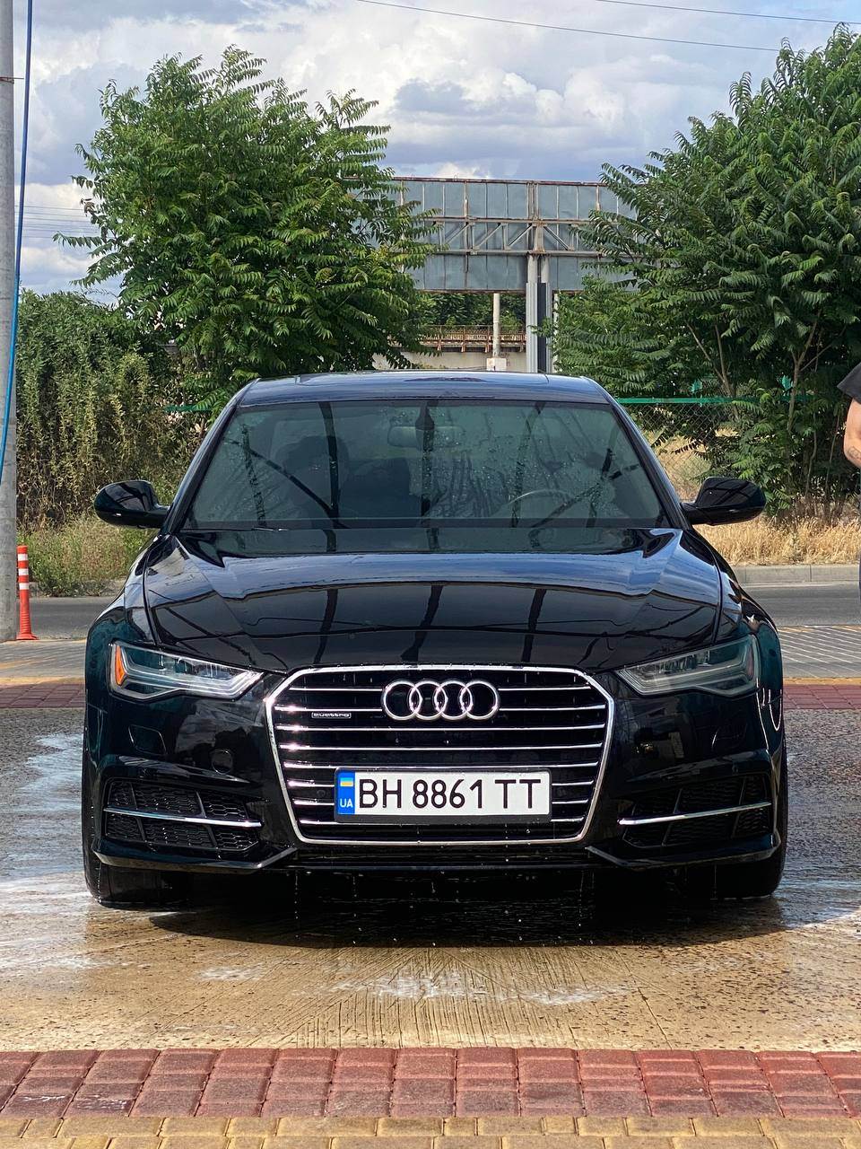 Audi A6 - фото 2