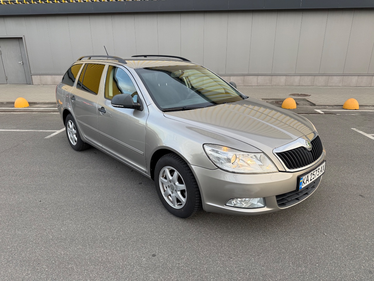 Skoda Octavia - фото 1