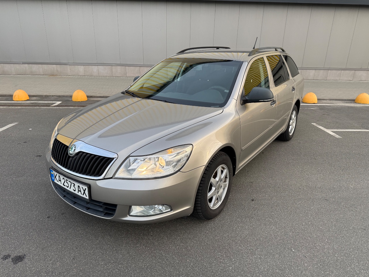 Skoda Octavia - фото 2