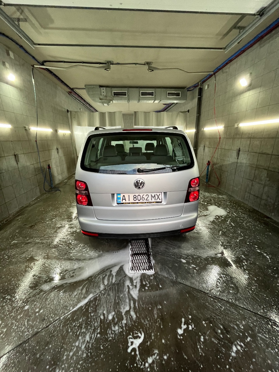 Volkswagen Touran - фото 3