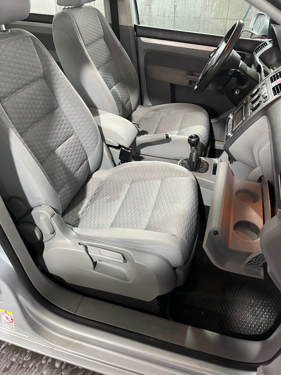 Volkswagen Touran - фото 6