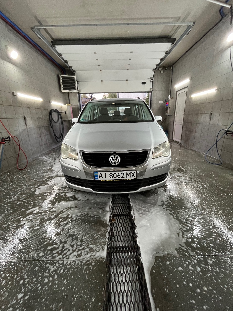 Volkswagen Touran - фото 12