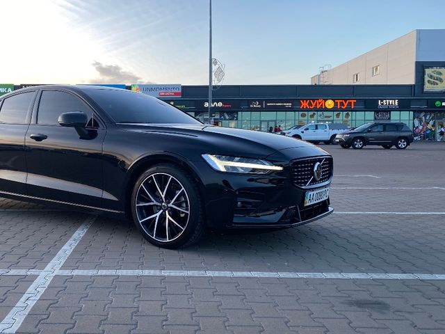 Volvo S60 - фото 4