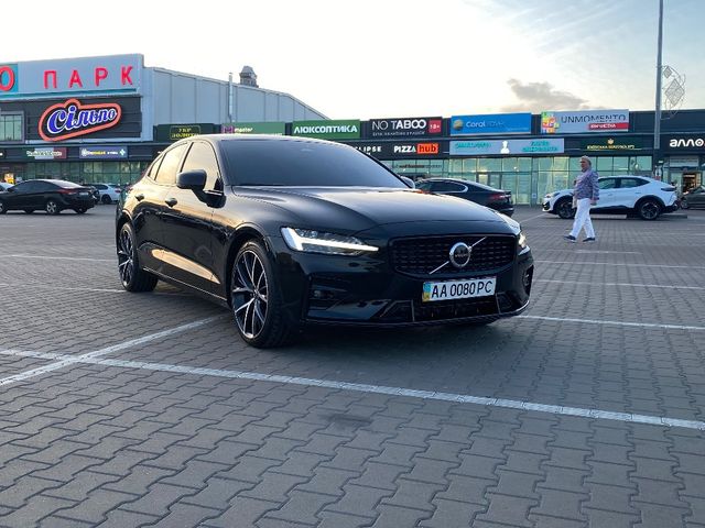 Volvo S60 - фото 3