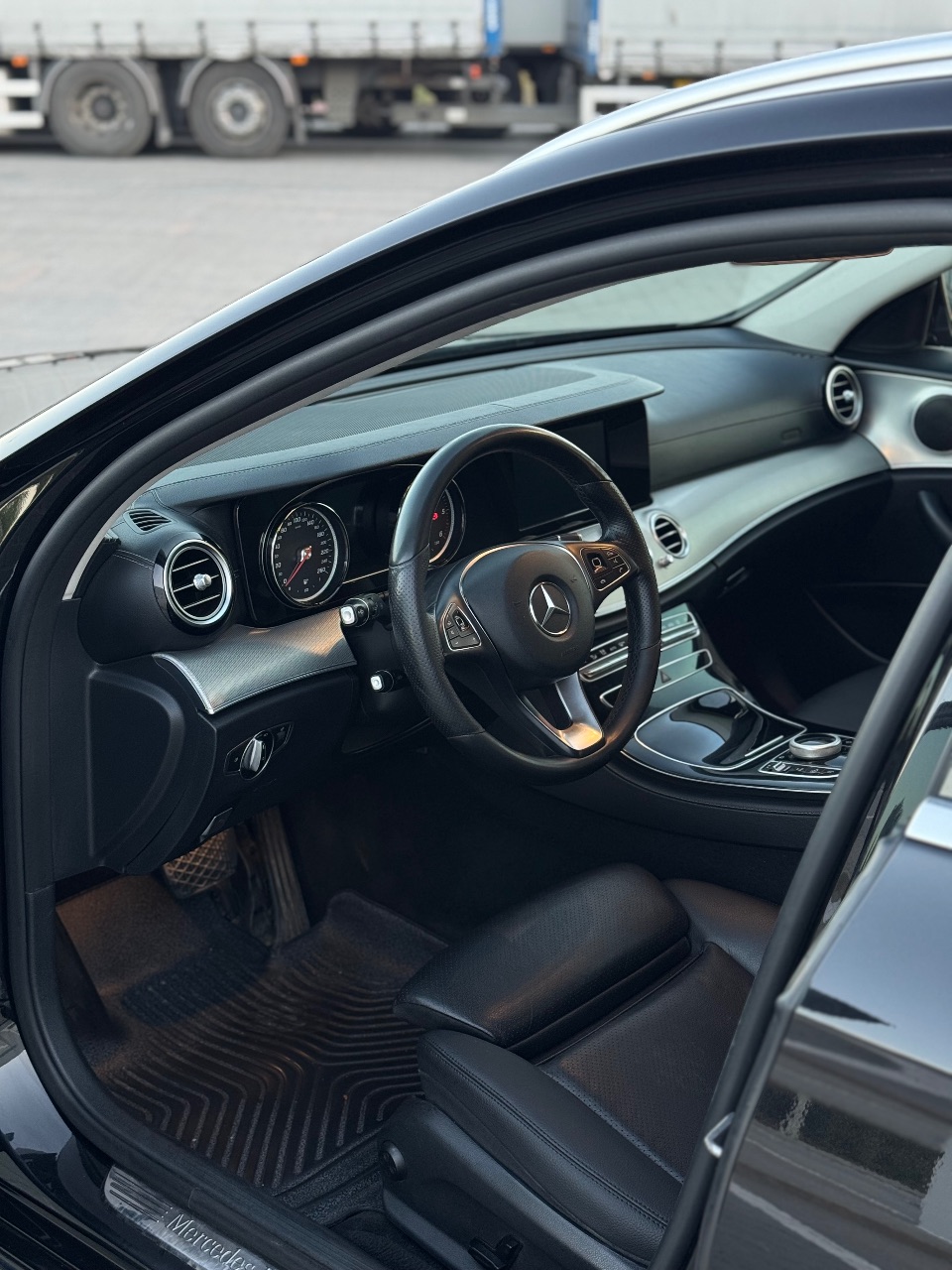 Mercedes-Benz E-Класс - фото 6