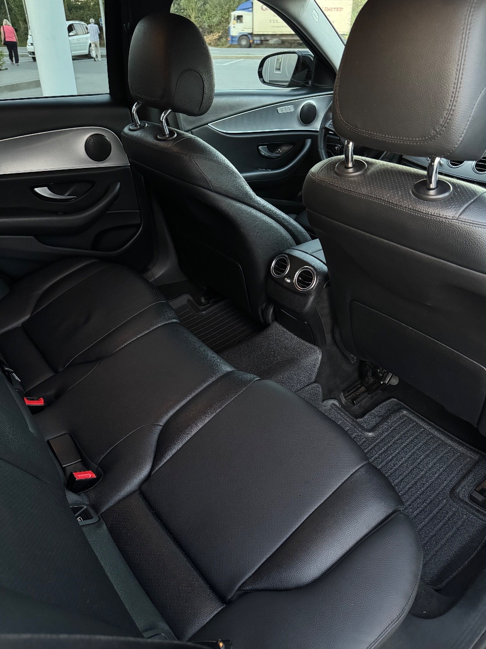 Mercedes-Benz E-Класс - фото 10