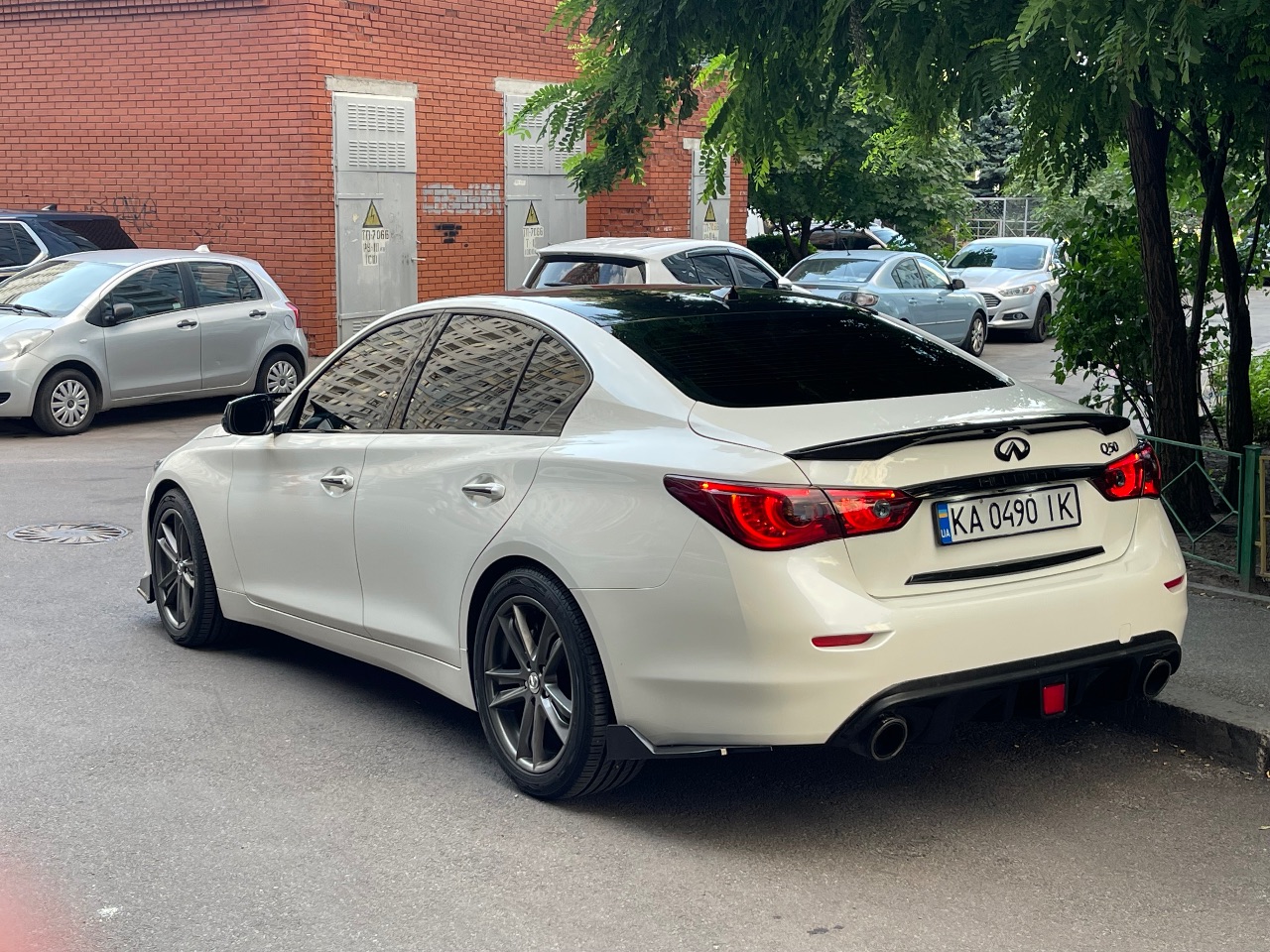 Infiniti Q50 - фото 1