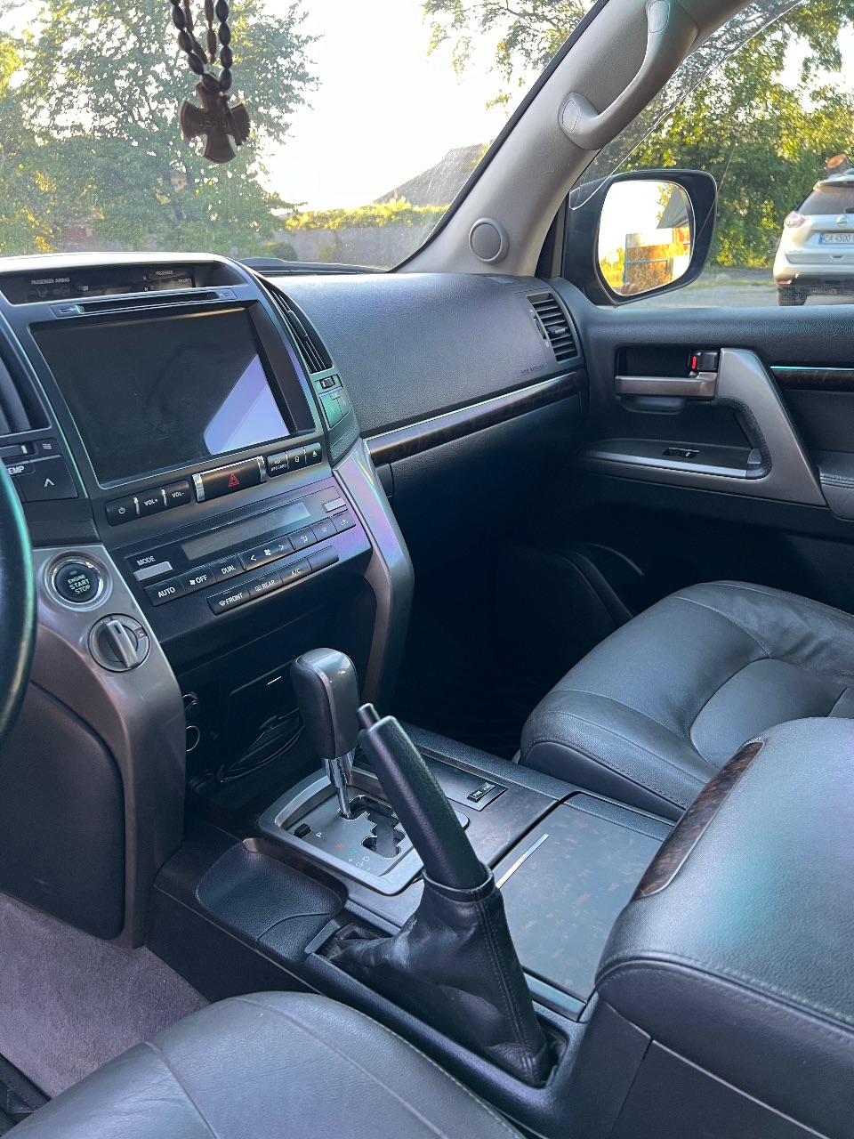 Toyota Land Cruiser - фото 16