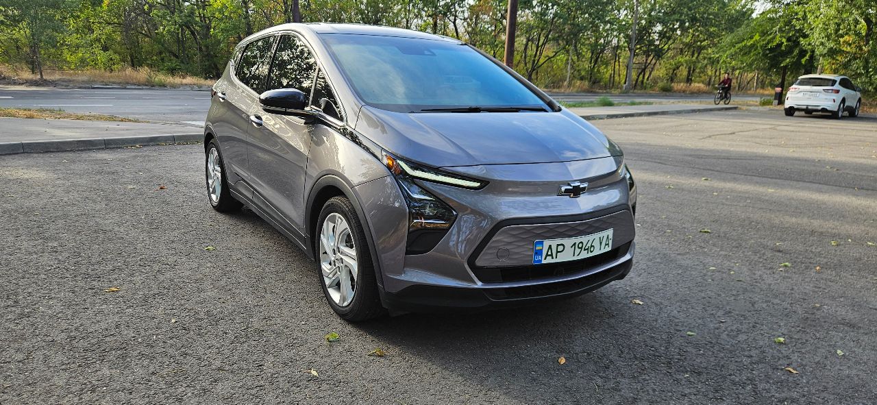 Chevrolet Bolt - фото 1