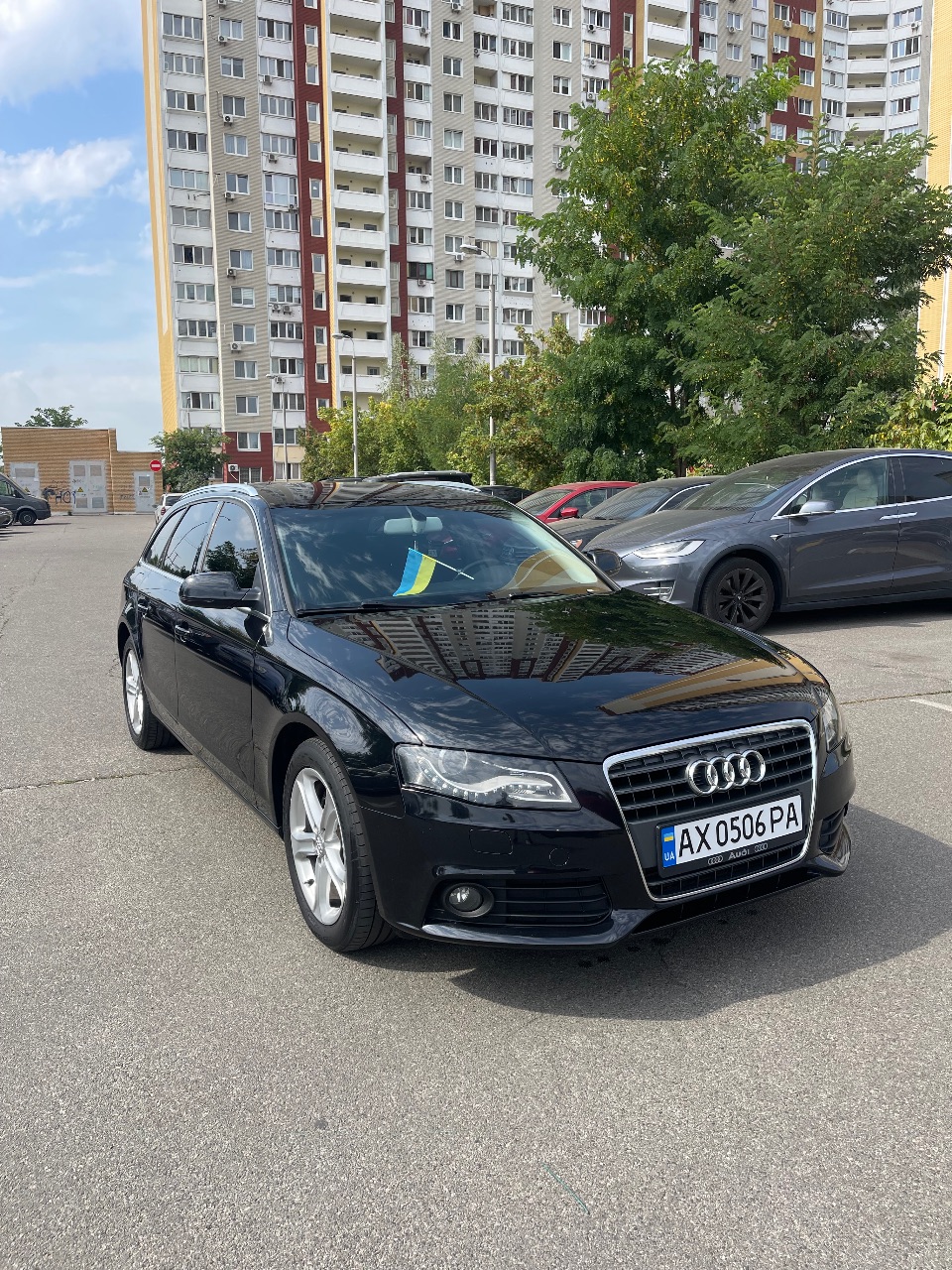 Audi A4 - фото 2