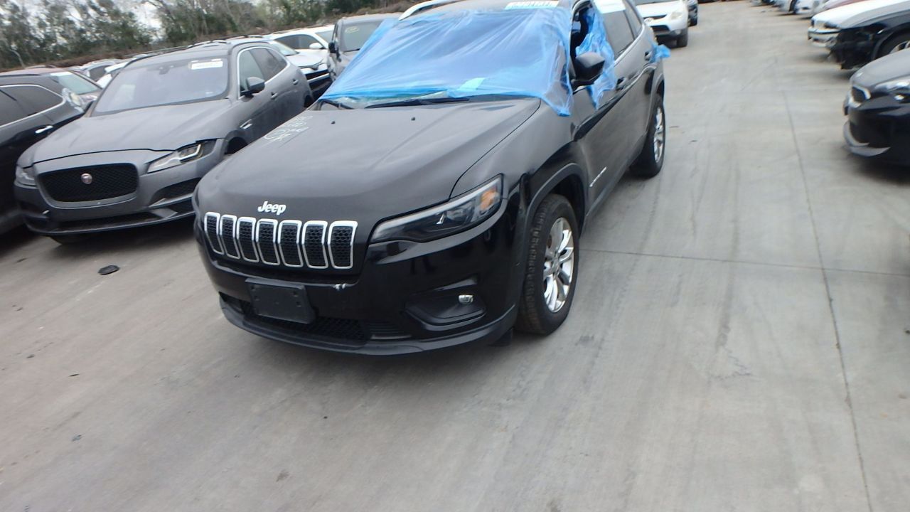 Jeep Cherokee - фото 6