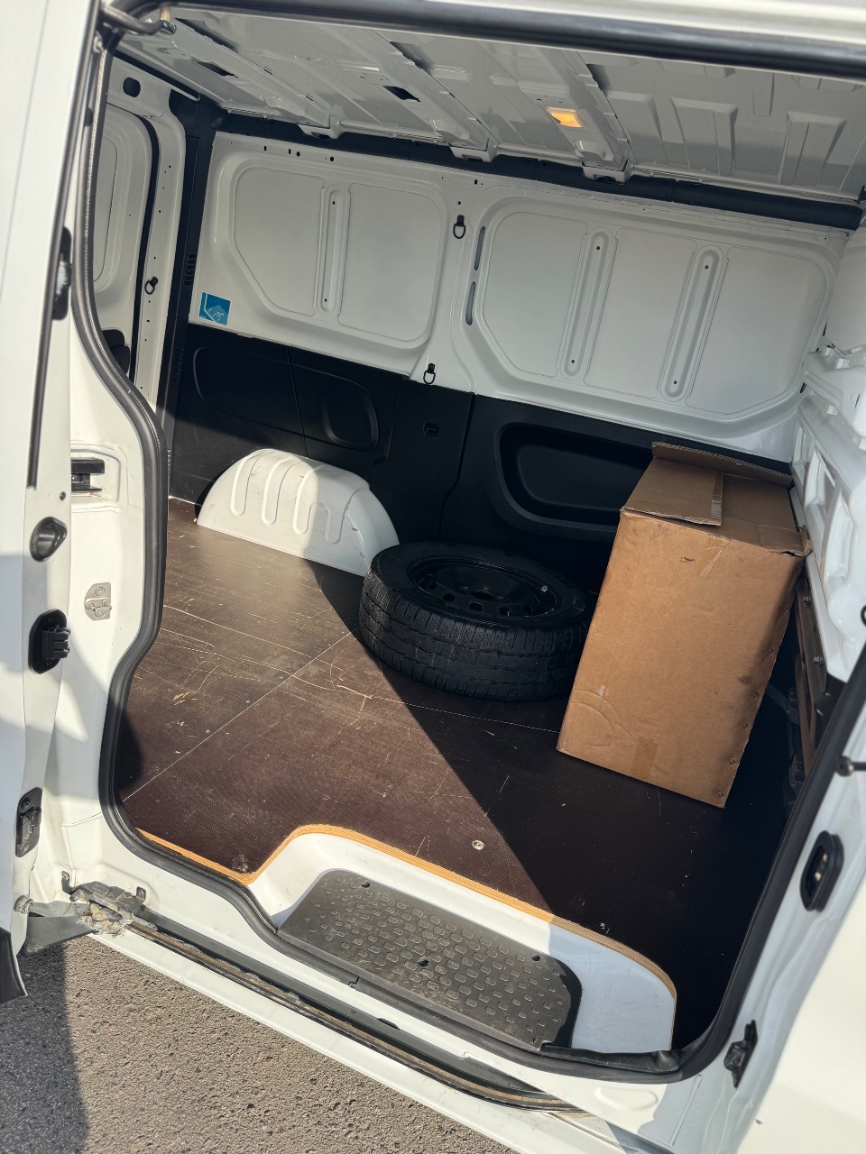 Renault Trafic - фото 10