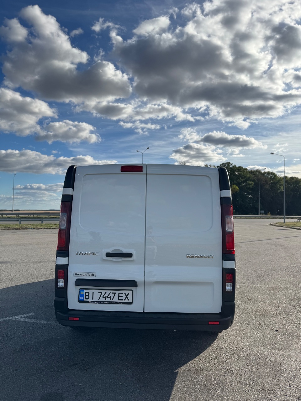 Renault Trafic - фото 4