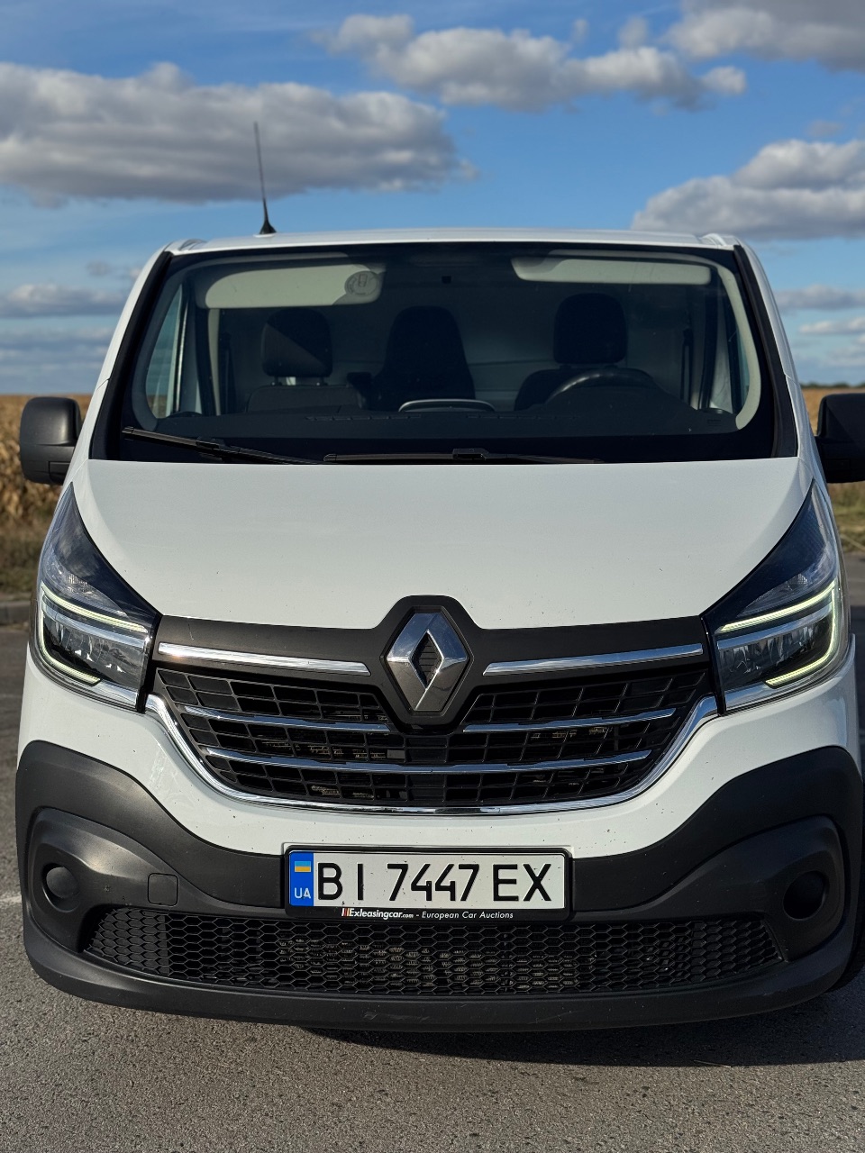 Renault Trafic - фото 1