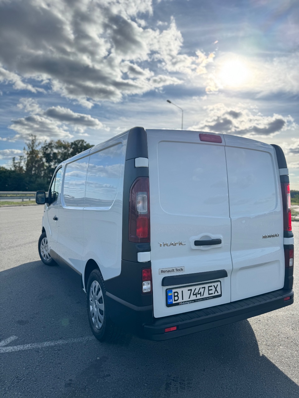 Renault Trafic - фото 5