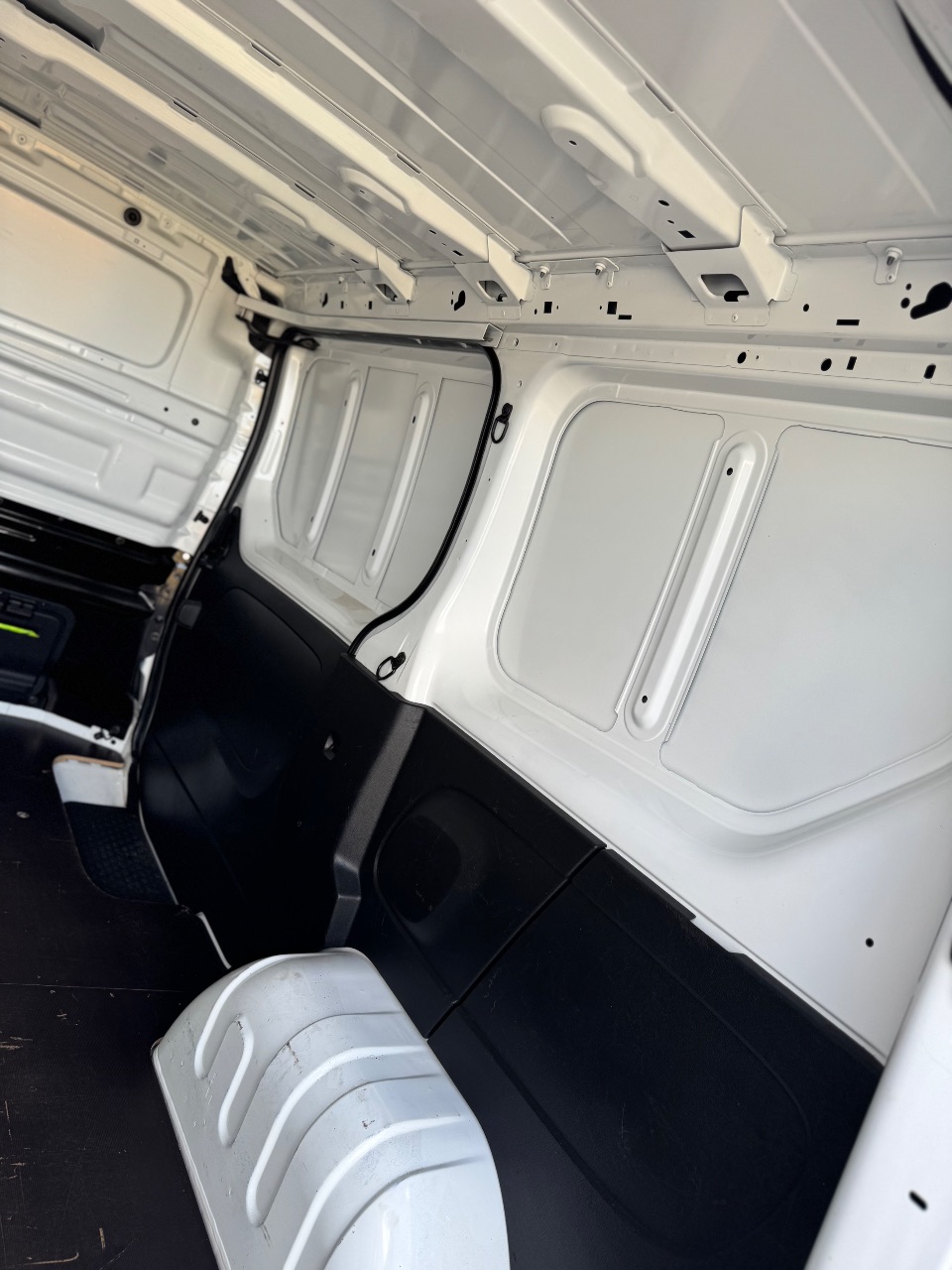 Renault Trafic - фото 9