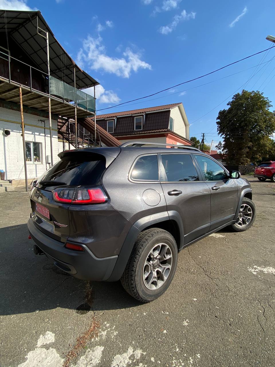 Jeep Cherokee - фото 9