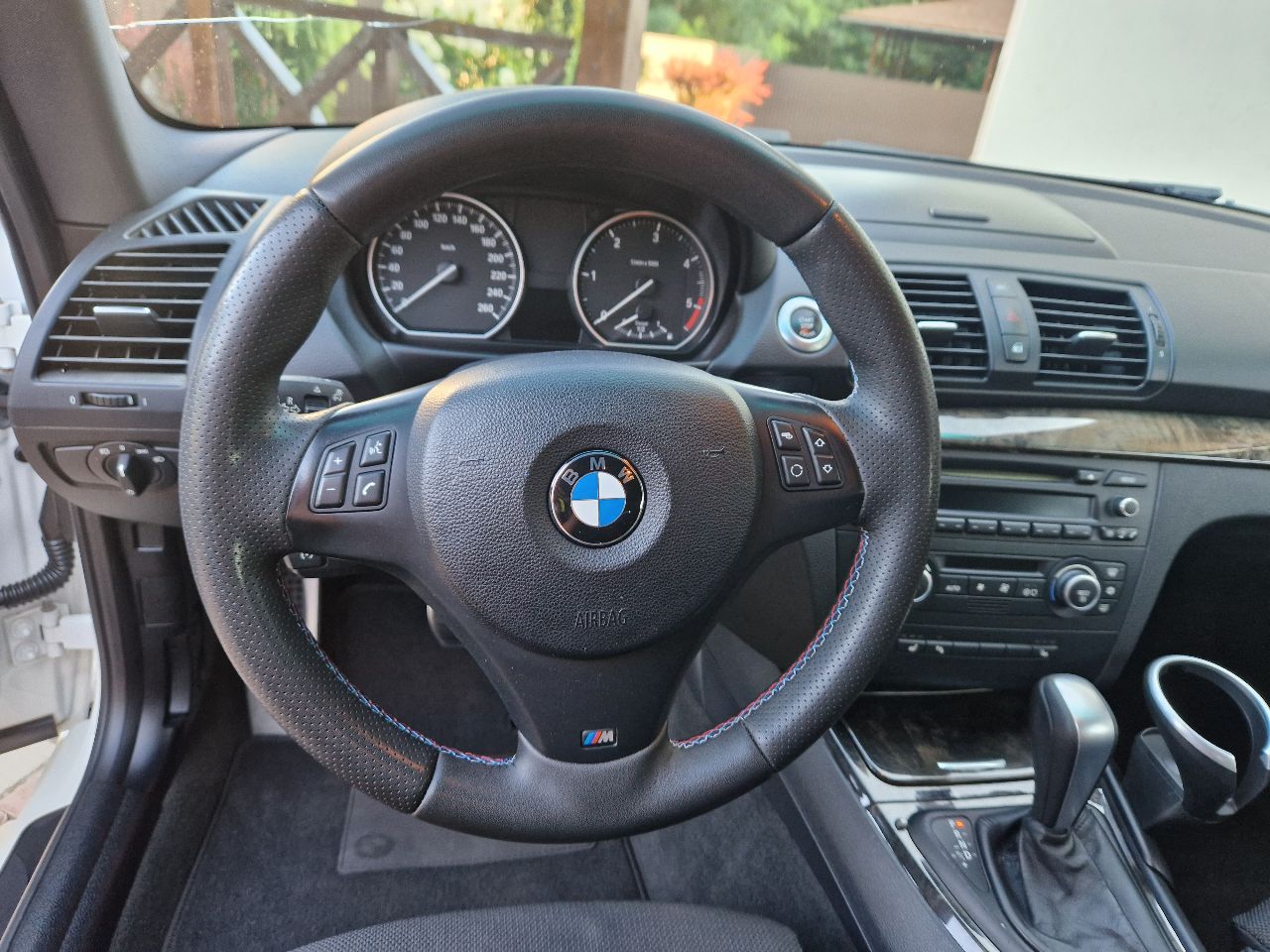 BMW 1 серії - фото 11