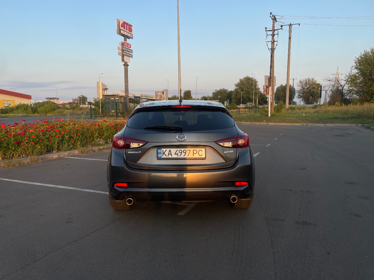 Mazda 3 - фото 4