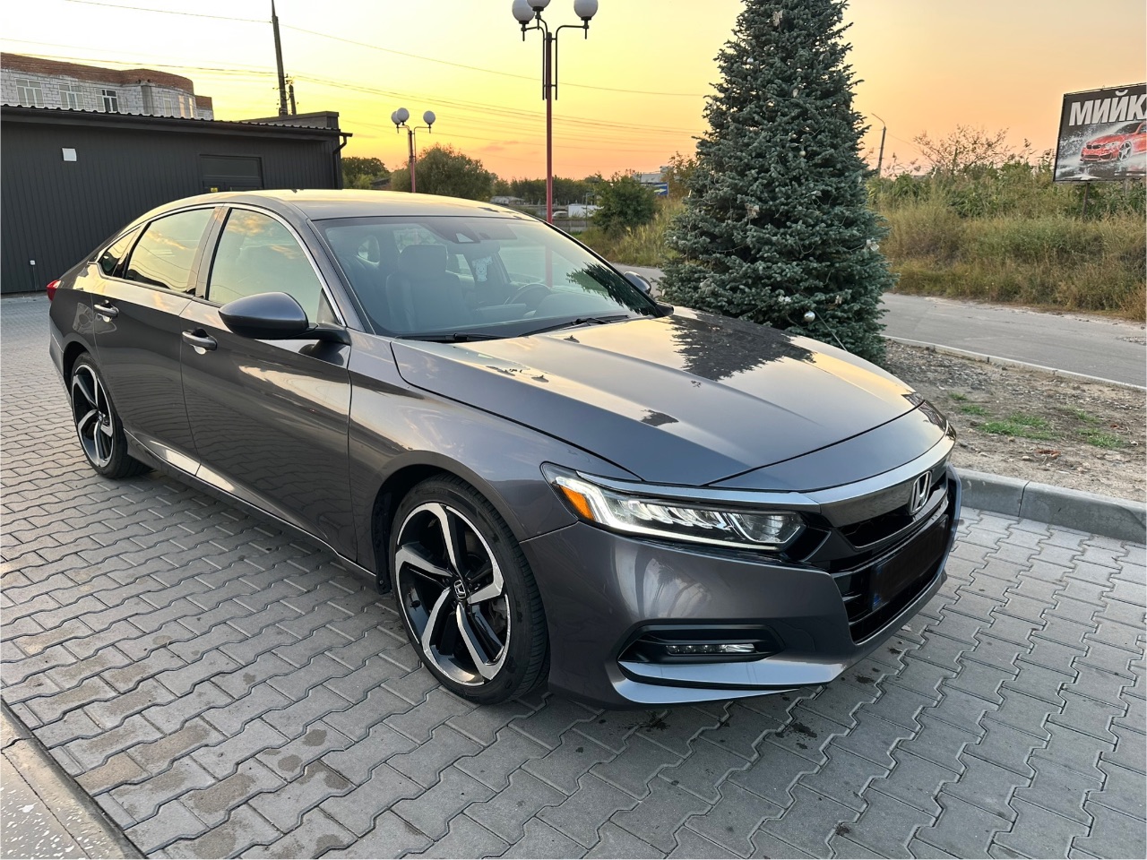 Honda Accord - фото 1