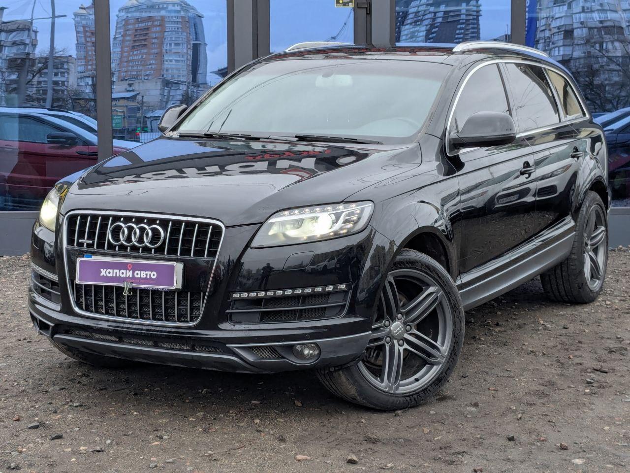 Audi Q7 - фото 23