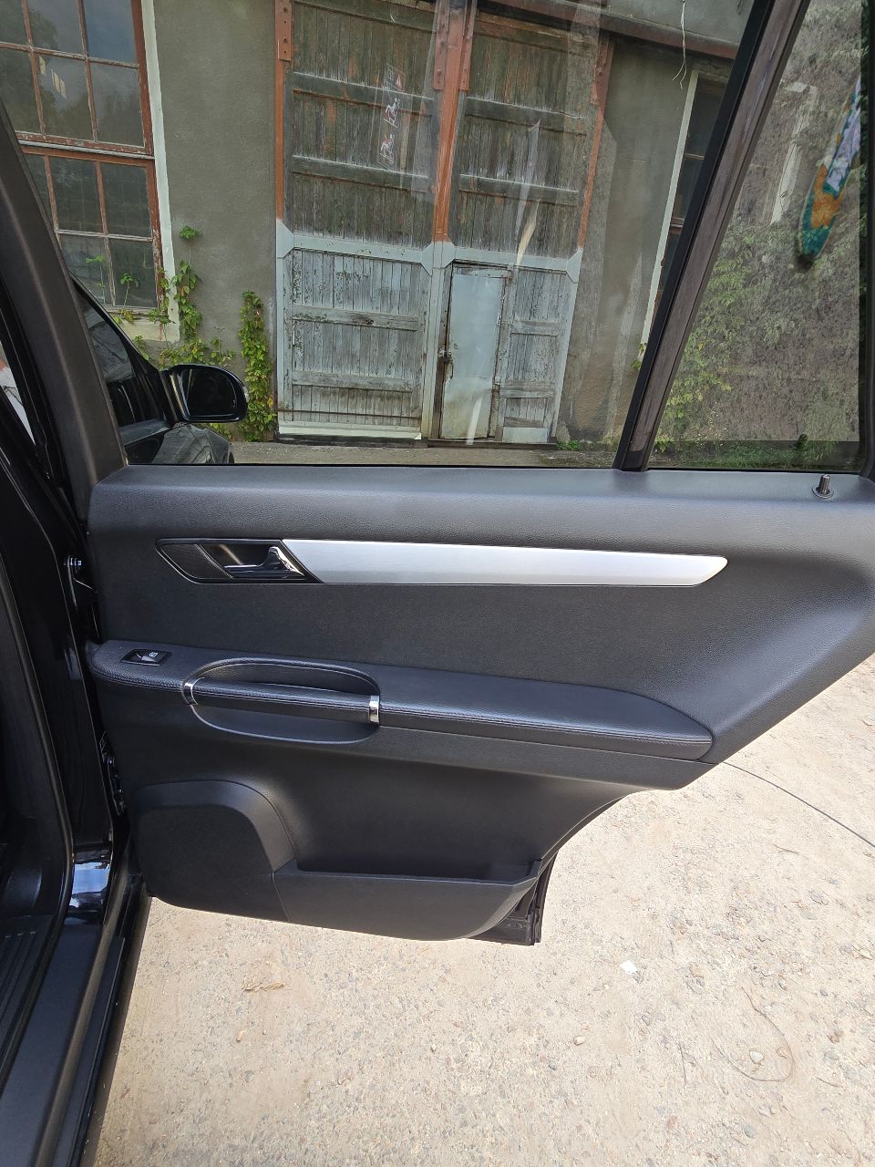 Mercedes-Benz R-Класс - фото 31