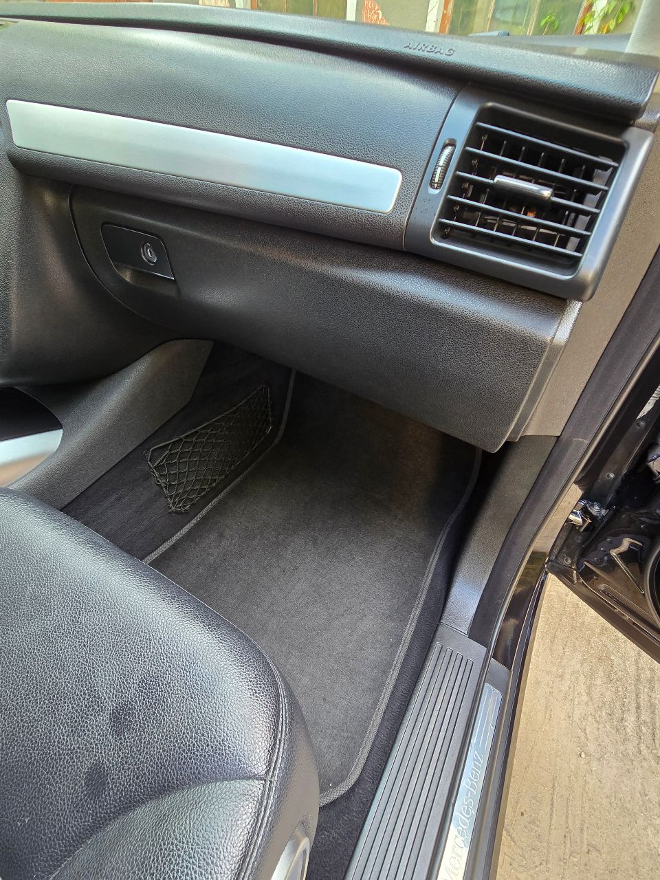 Mercedes-Benz R-Класс - фото 22